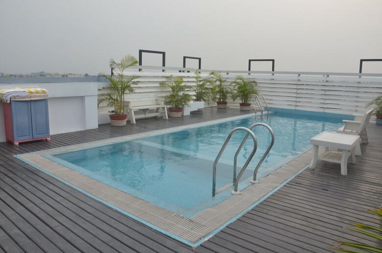 Airport City Hotel