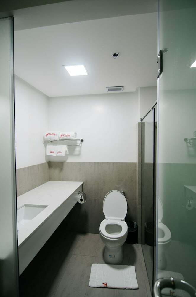Travelite Express Hotel