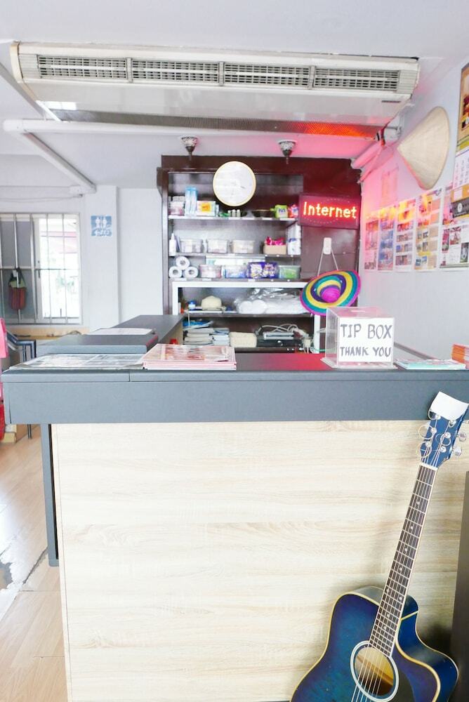 Hostal Cocktail Hostel & Bar Silom Bangkok