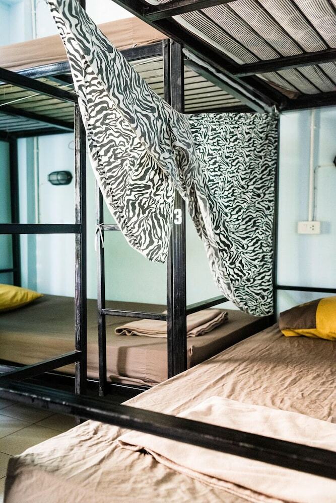 Hostal Cocktail Hostel & Bar Silom Bangkok