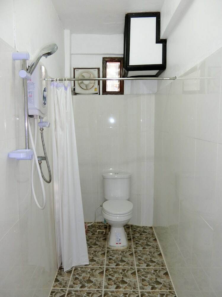 Hotel Rattana Guesthouse