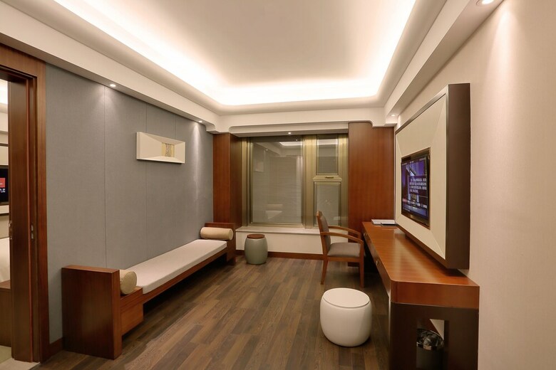 Lujia International Hotel