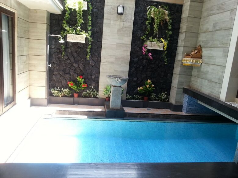 Villa Kubu D' Bukit Jimbaran