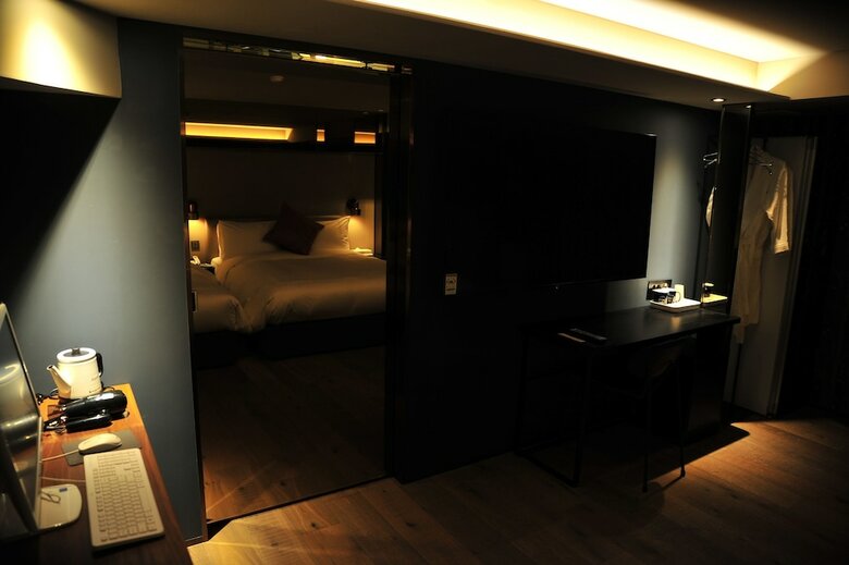 Dominique Hotel