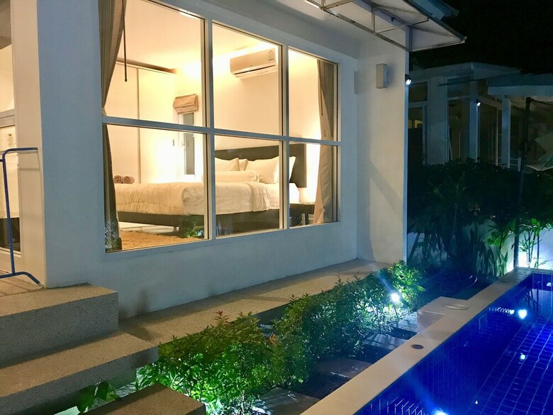 2 Bedroom Pool Villa Walk To Beach