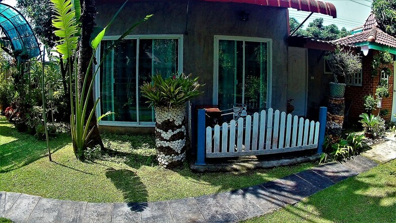 Hotel Riverside Homestay