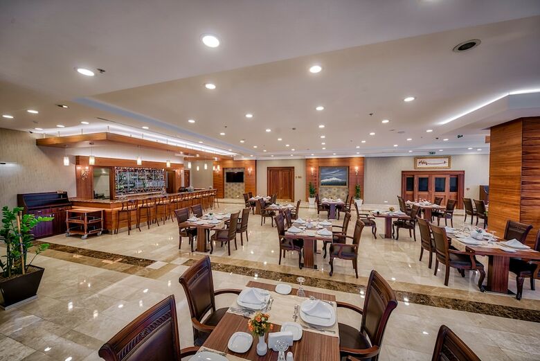 Atakosk Hotel