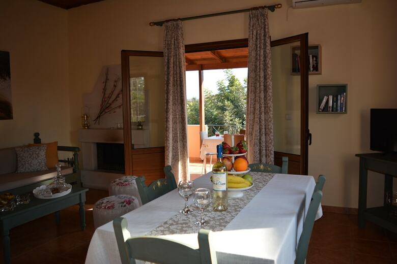 Aparthotel Elianthos Villa