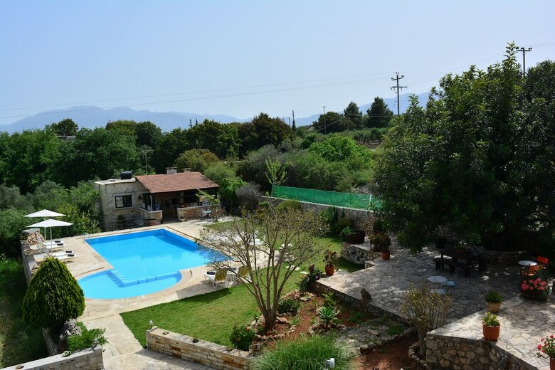 Aparthotel Elianthos Villa
