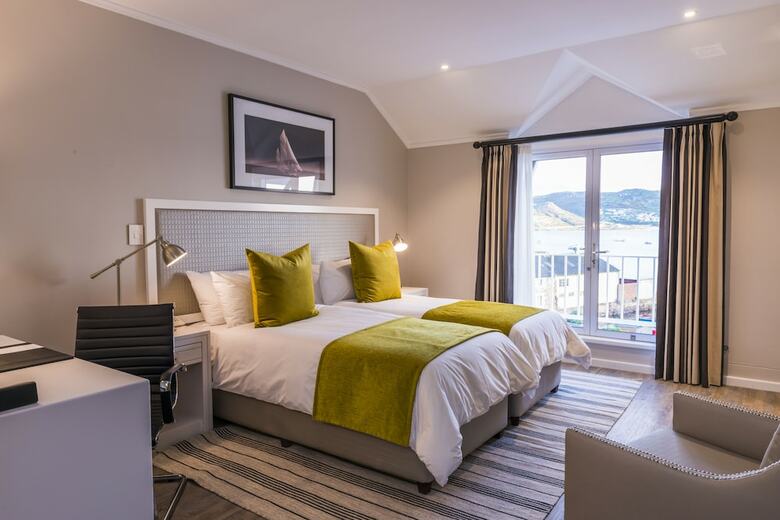 Aha Simon's Town Quayside Hotel