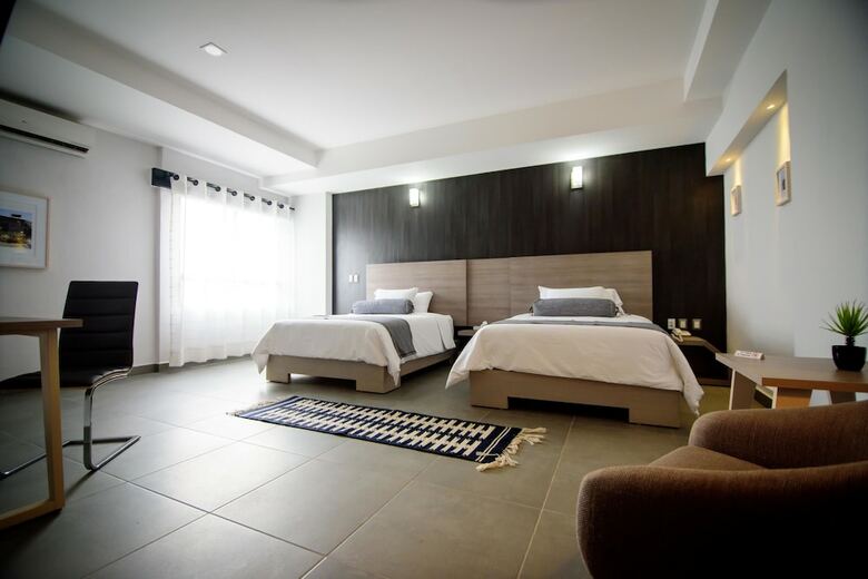 Maria Ines Hotel Suite