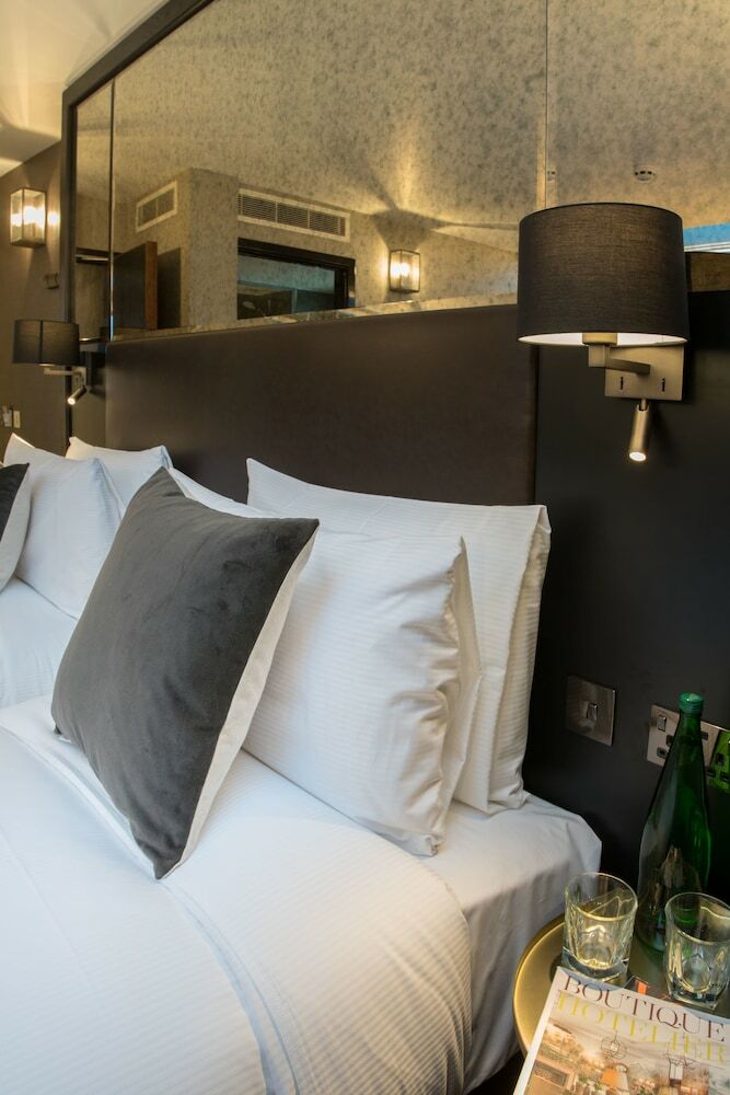 Camden Enterprise Hotel