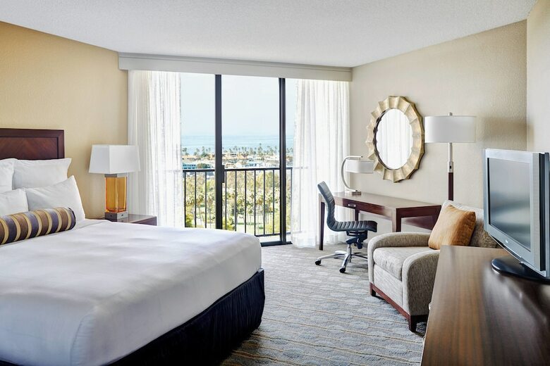 Newport Beach Marriott Hotel And Spa