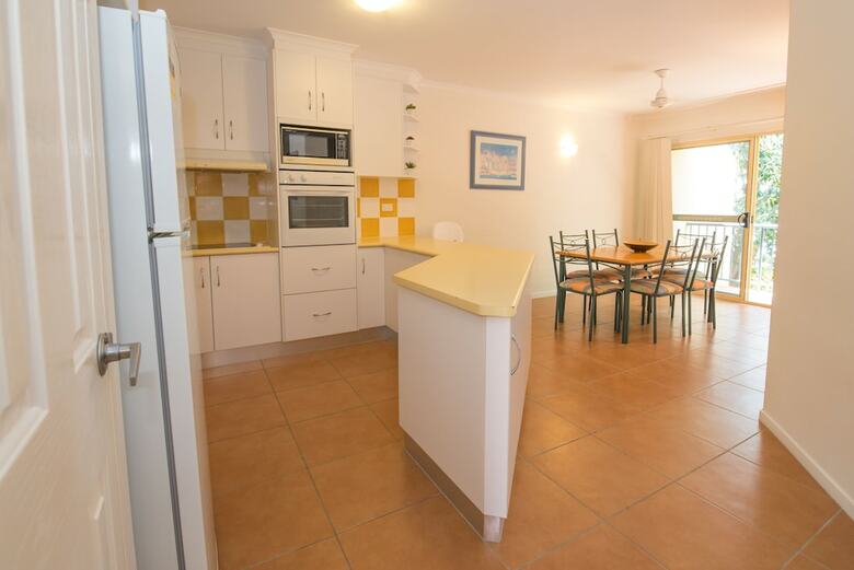 Apartamentos Beach Court