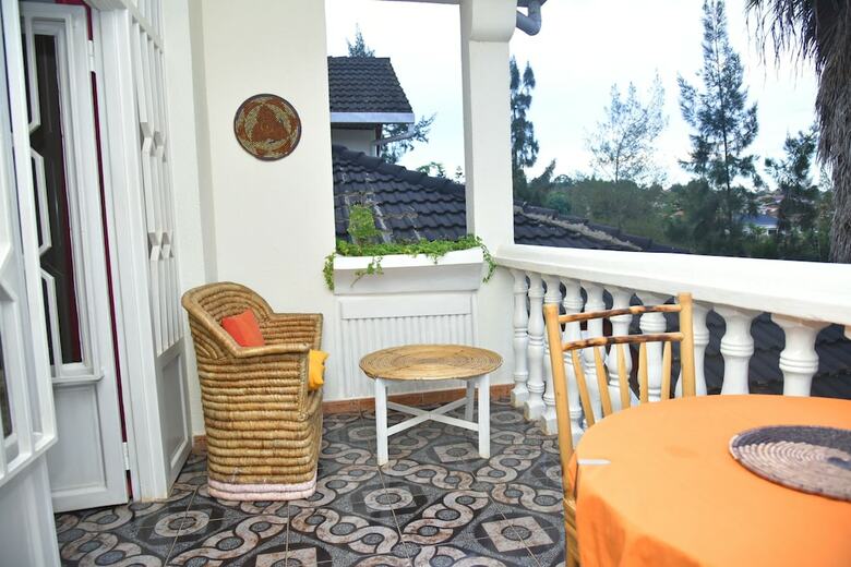 Tea House B&B