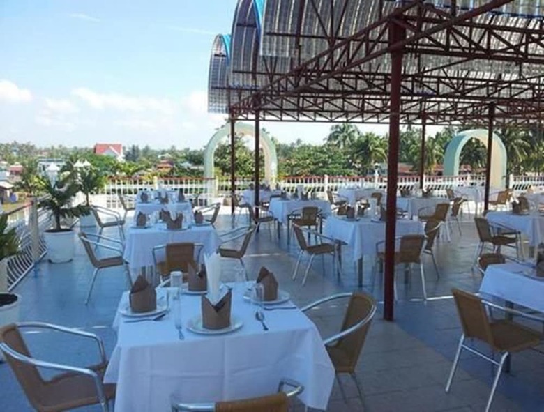 Alliance Resort Hotel