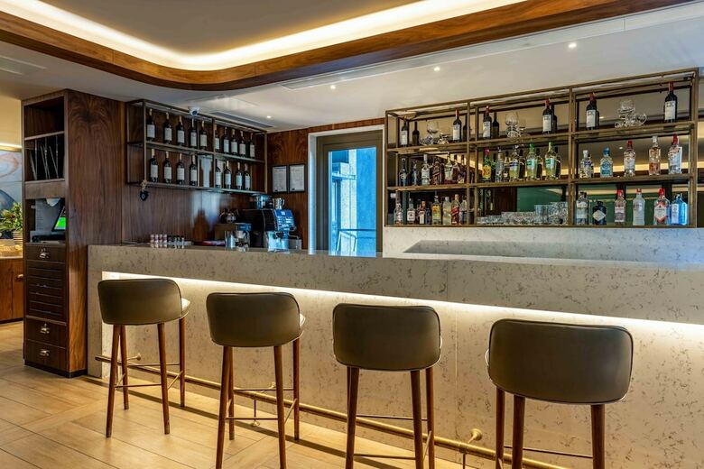 Hotel Tzl Suites