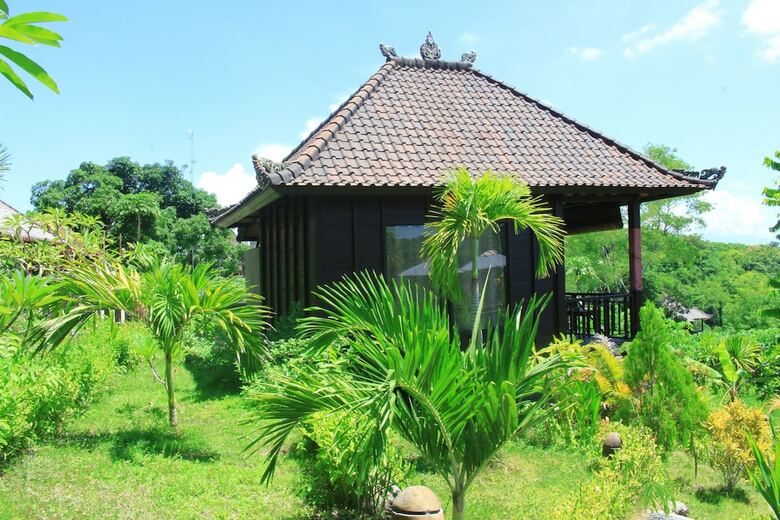 Hotel Sunrise Hut's Lembongan