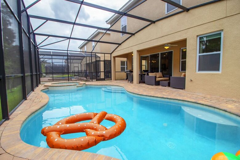 Golden Palms Resort