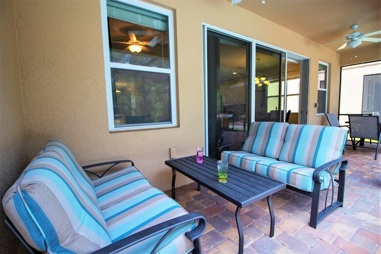 Golden Palms Resort