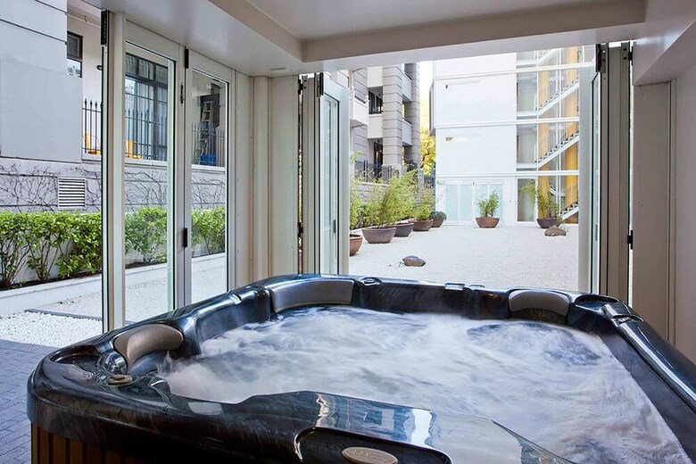 Beautiful Apartment In The City