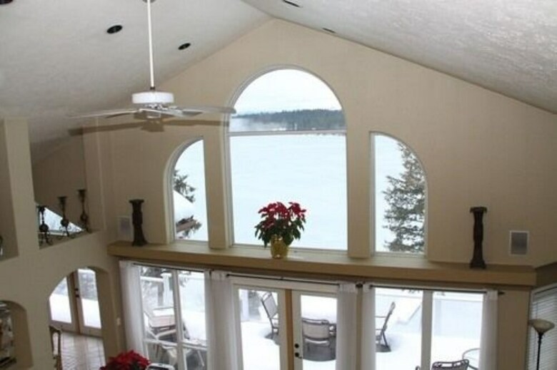 Bed & Breakfast Inn At The Lake