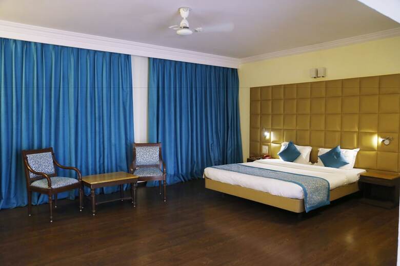 Hotel Mapple Abhay