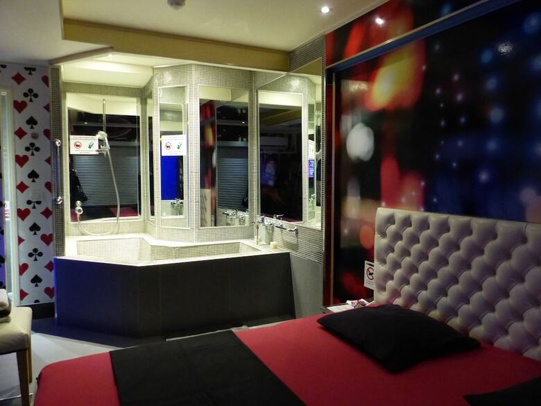 Hotel Love H�tel - Adults Only