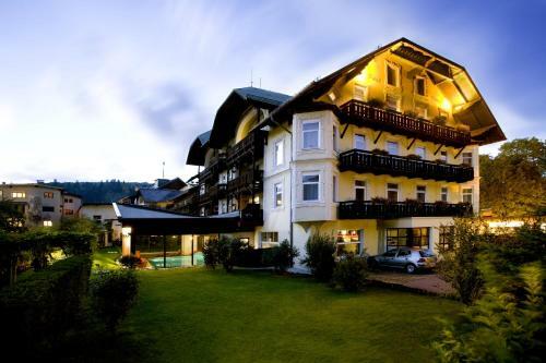 Post-hotel