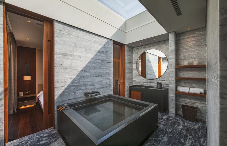Hotel Villa 32 (guests Must Be 16 And Older)