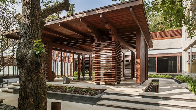 Hotel Villa 32 (guests Must Be 16 And Older)