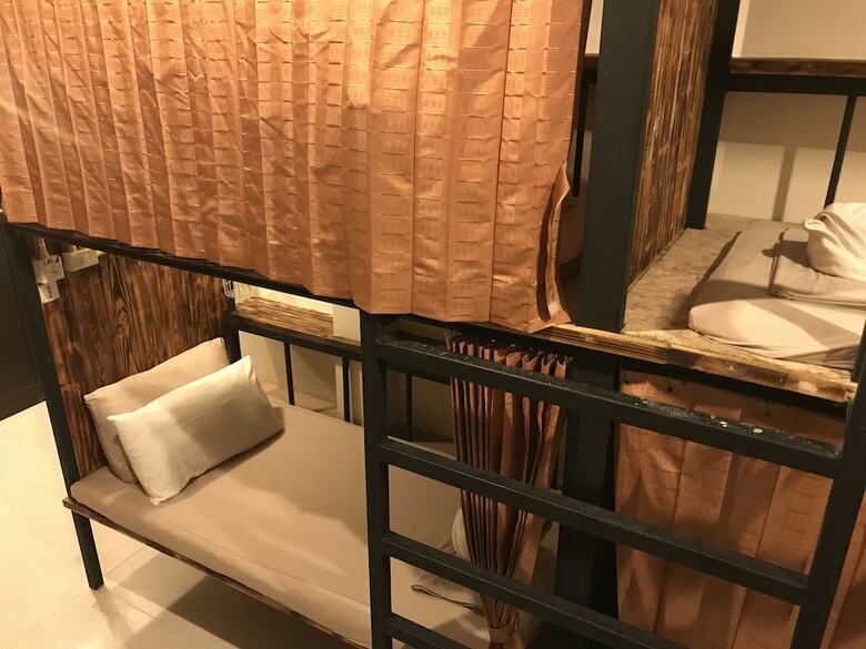 Hostal B&B Hostel @ Jomtien