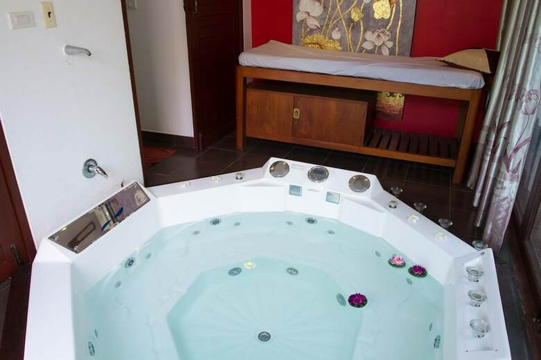 Oasis Garden & Pool Villa At Vip Resort