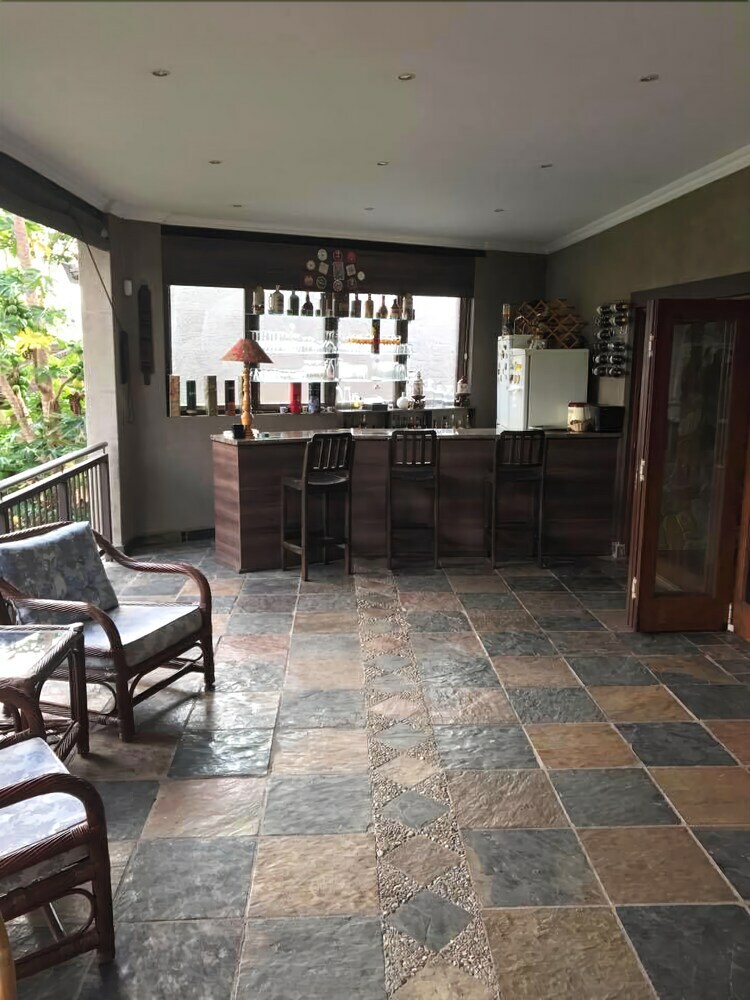 Hotel Bubezi Guesthouse