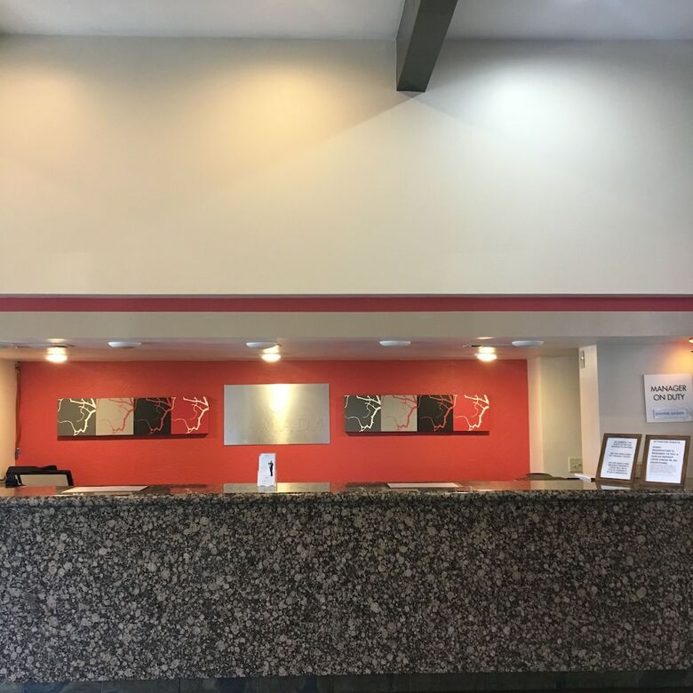 Hotel Ramada By Wyndham Tempe Near Asu