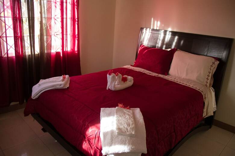 Hotel Greenoasis Guest House