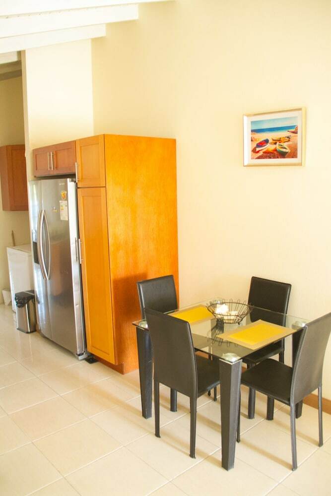 Hotel Greenoasis Guest House