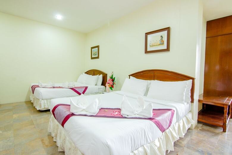 Hotel Goldenland Resort