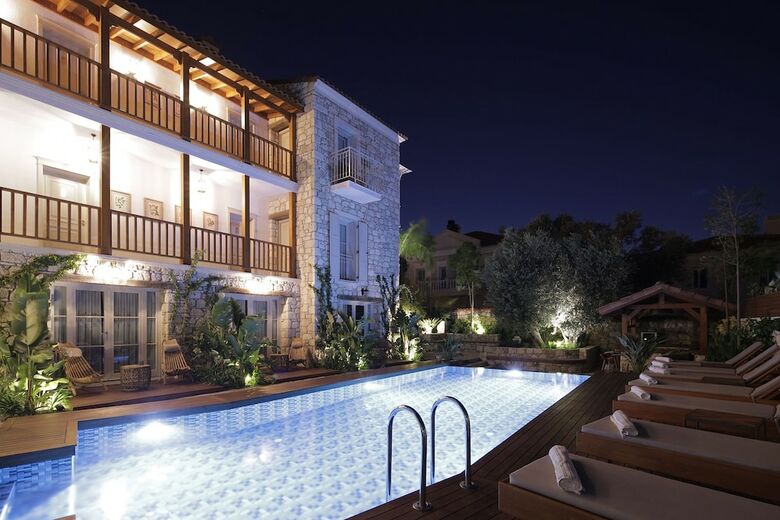 Agrovela Alacati Hotel