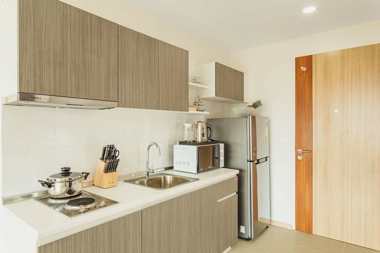 Condo In Kata In Ozonec- Unit D618