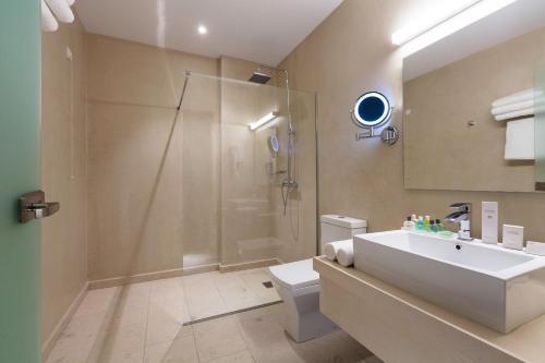 H Hotel Zephyros