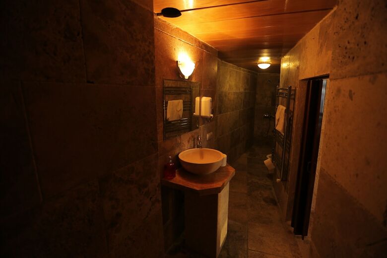 Sandik Cave Hotel
