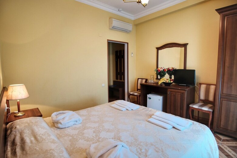 Oasis Hotel