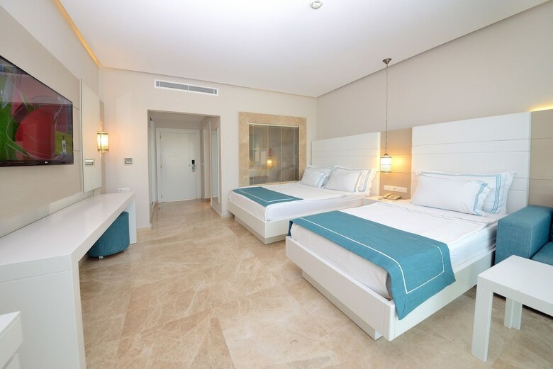 Lugga Boutique Hotel & Beach