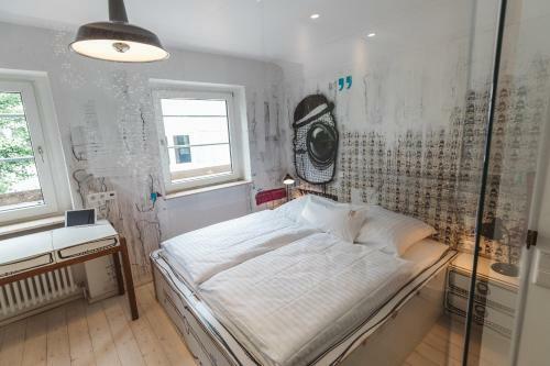 18arts Hotel
