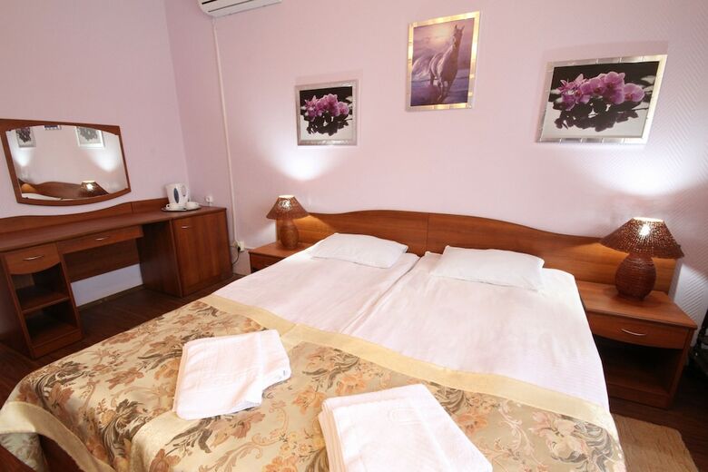 Troya Hotel