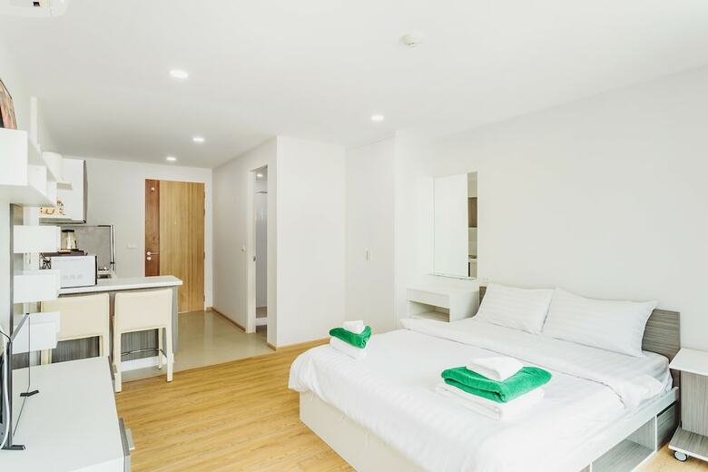 Condo In Kata In Ozone - A604