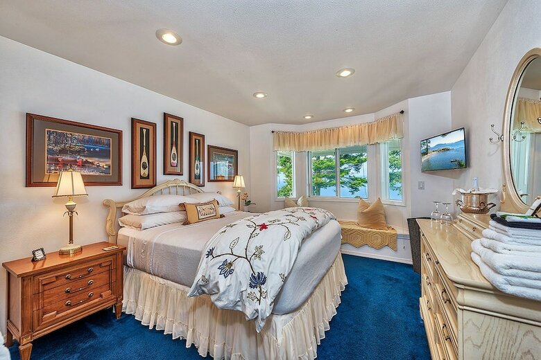 Bed & Breakfast Sea Mist Waterfront Inn