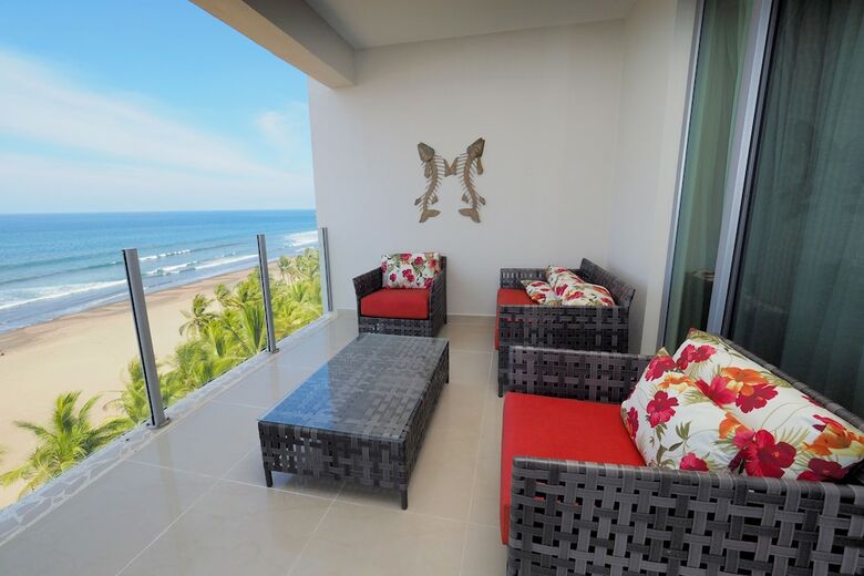 Condominio Diamante Del Sol By Crhr