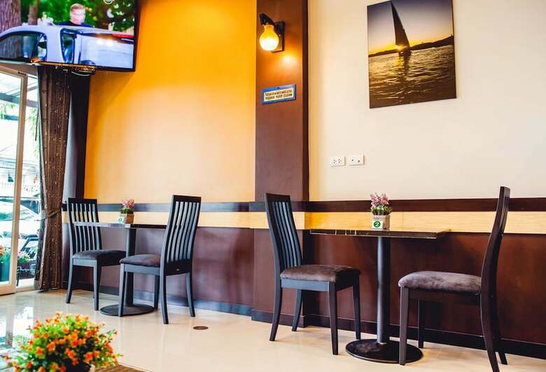 Hotel Chalong Boutique Inn